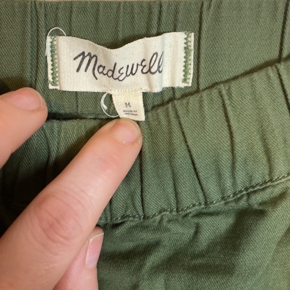 Madewell green pull on cotton shorts with pockets size Medium - Picture 3 of 6